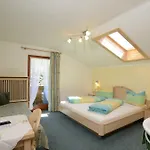 Haus Wachter * 普范德斯